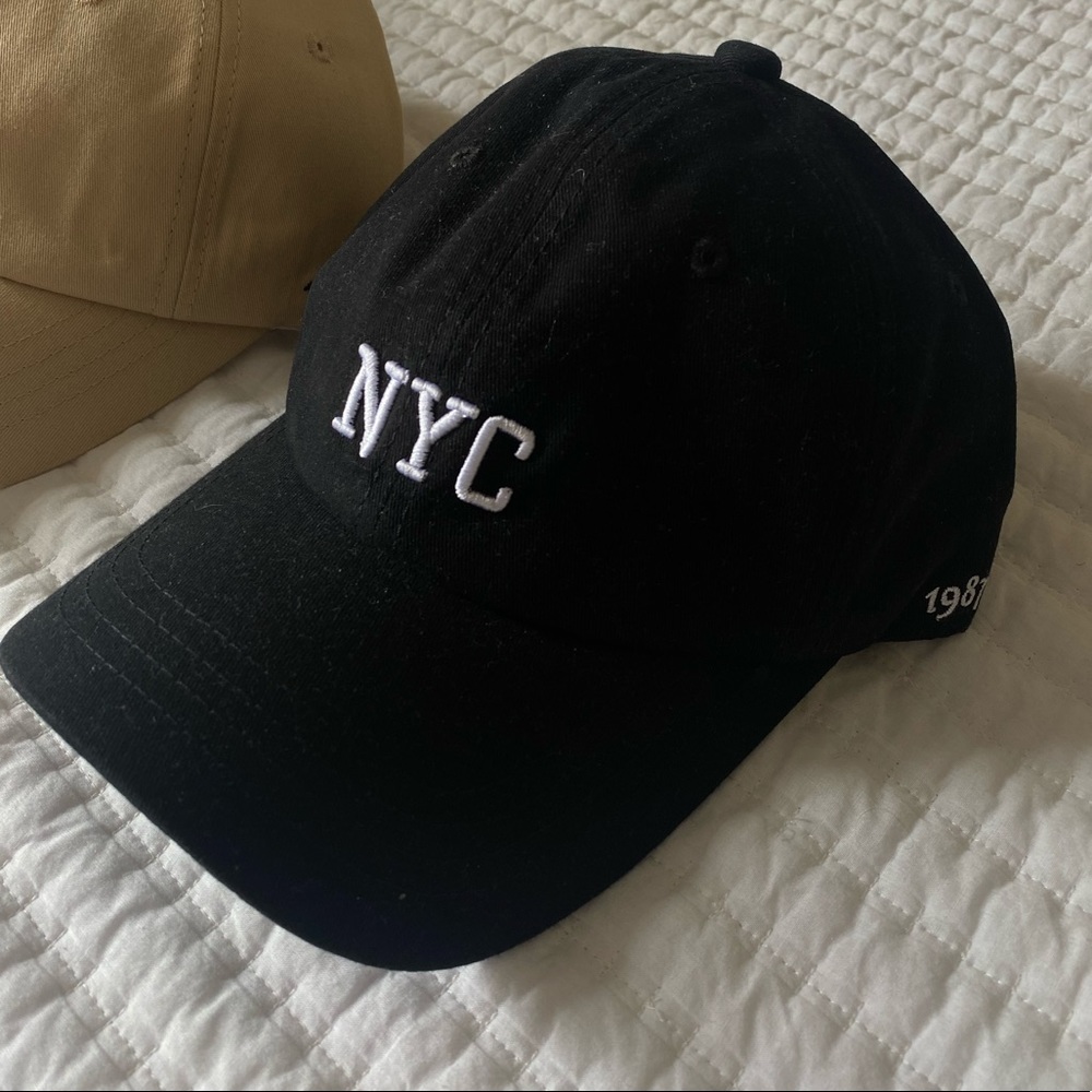 NYC Trendy Cap: black, beige or navy blue